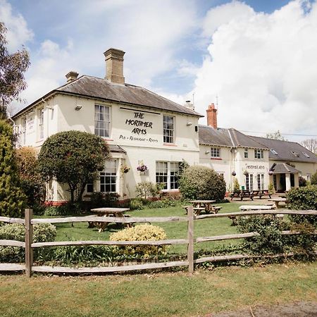 The Mortimer Arms (Adults Only) รอมซีย์ ภายนอก รูปภาพ